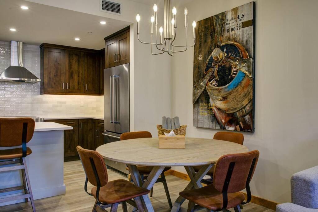 Pinecrest Hideaway